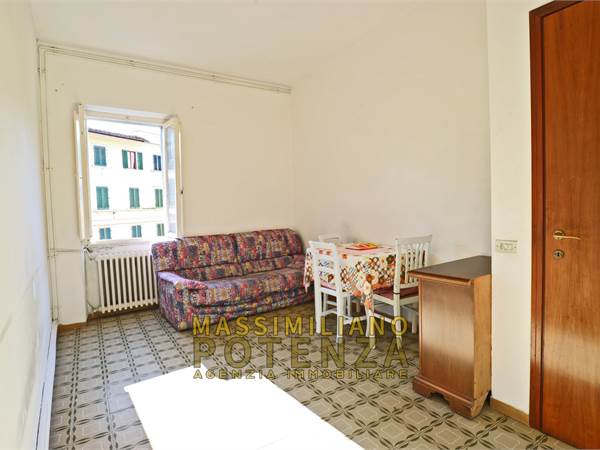 Luminoso bilocale in centro storico